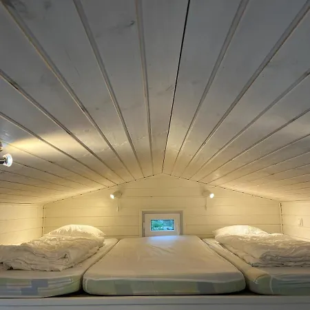 Rödlix Vandrarhem&Camping Tvååker Exteriör bild